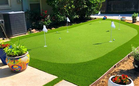 Artificial Grass Lawns and Putting Greens .